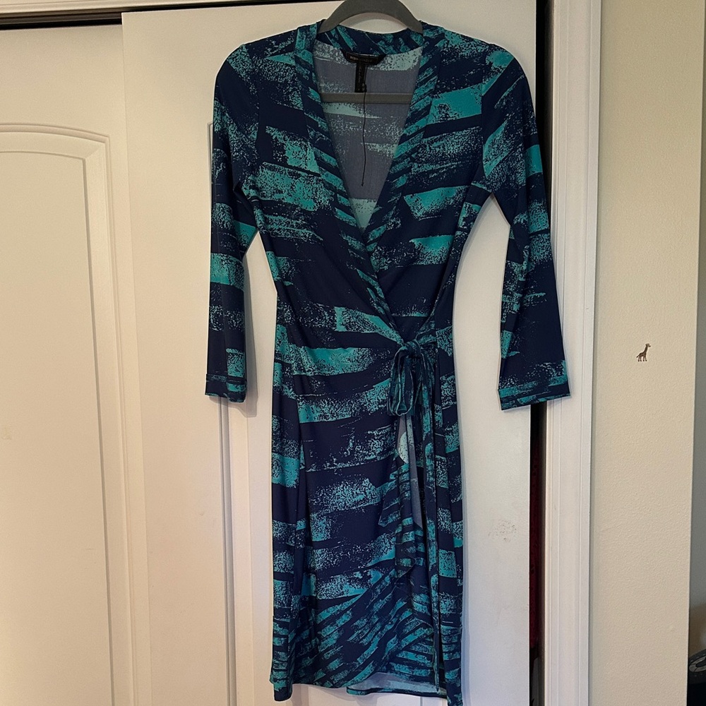 BCBGMaxAzria Blue and Green Patterned Long Sleeve Dress